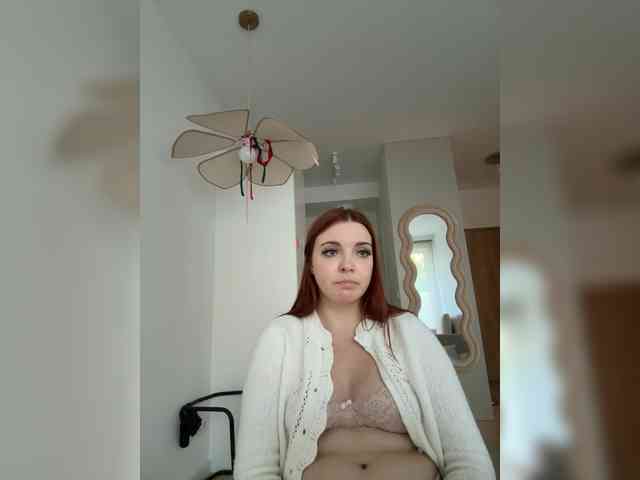 YourDreamWoman webcam