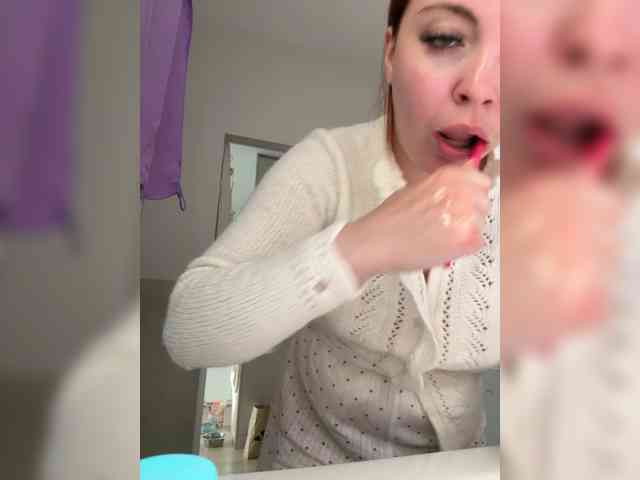 YourDreamWoman webcam