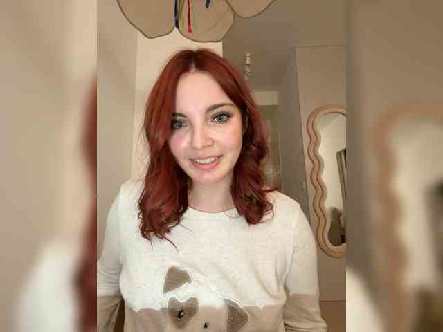 YourDreamWoman webcam