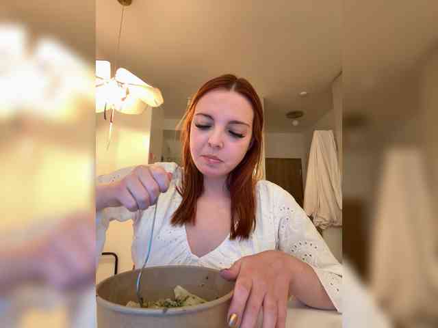 YourDreamWoman webcam