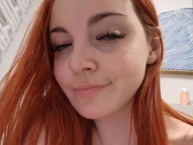 YourDreamWoman cam