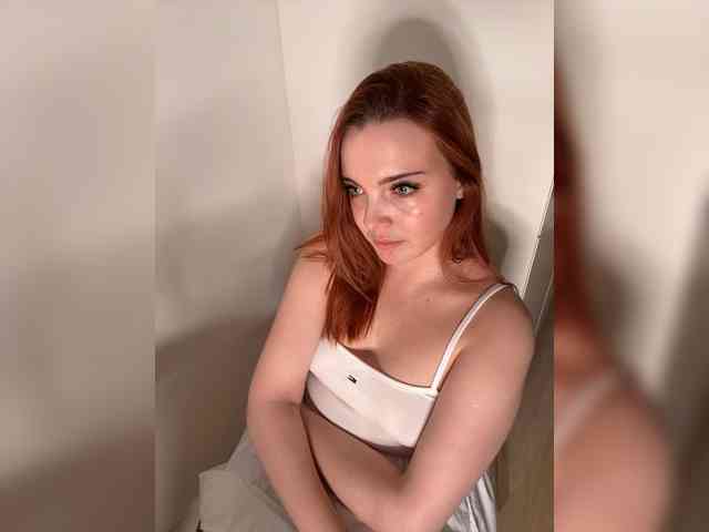 YourDreamWoman webcam