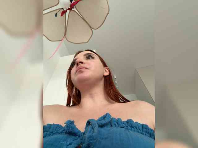 YourDreamWoman webcam