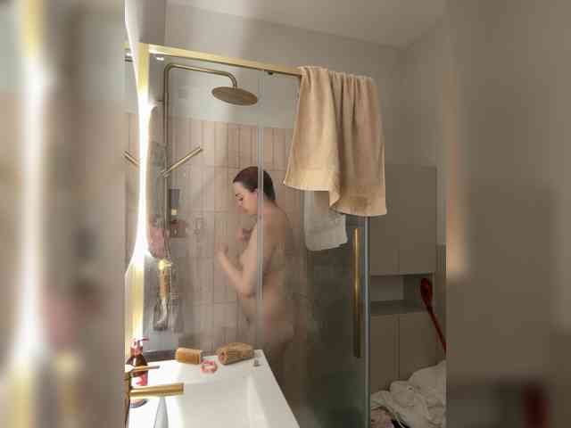 YourDreamWoman webcam
