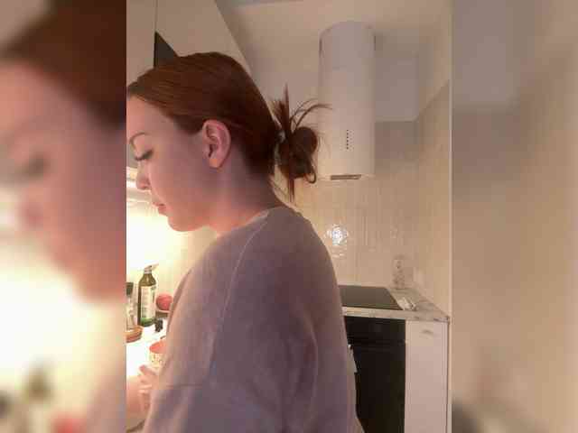 YourDreamWoman webcam