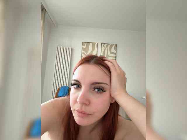 YourDreamWoman webcam
