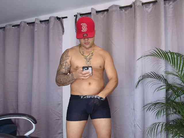 Ryan-1a Sex Cam Show