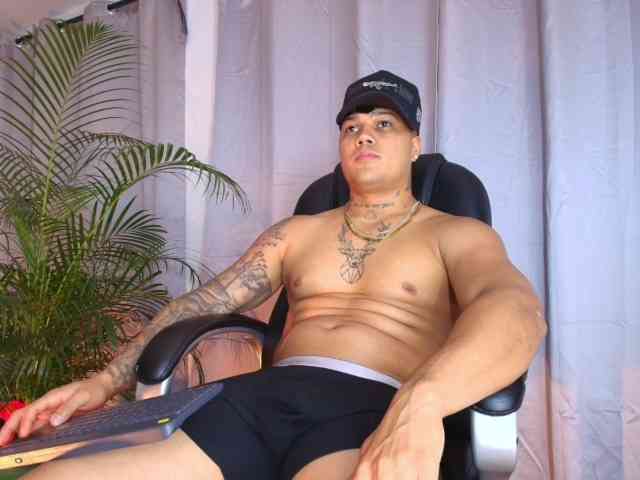Ryan-1a Sex Cam Show