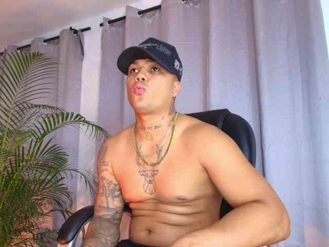 Ryan-1a Sex Cam Show