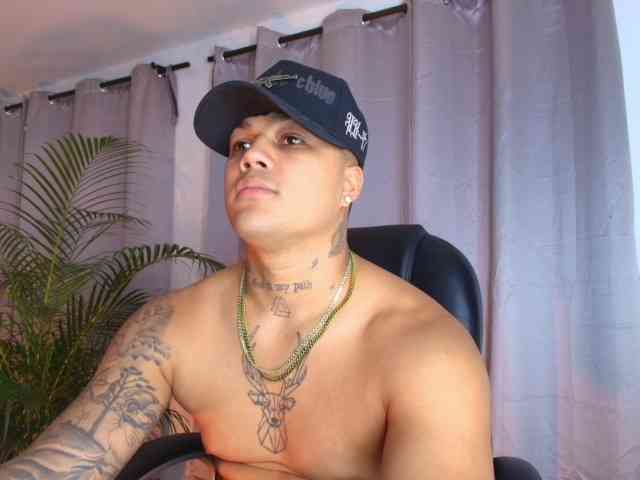 Ryan-1a Sex Cam Show