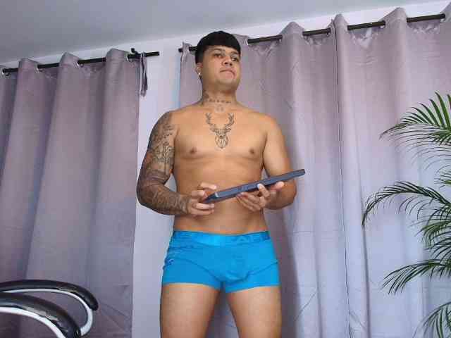 Ryan-1a Sex Cam Show