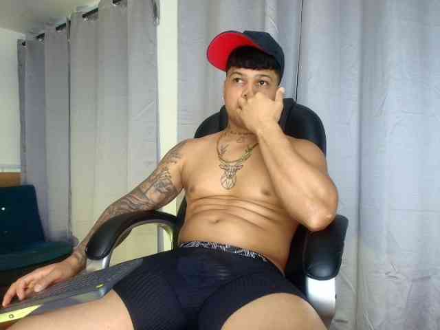 Ryan-1a Sex Cam Show
