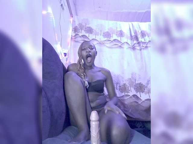 Best-squirt live cam on BongaCams