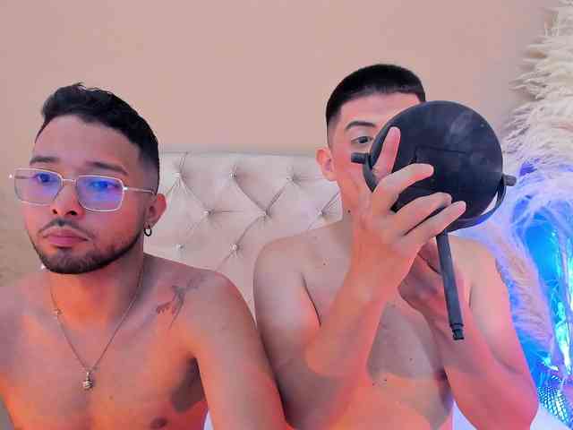 Duo_hot