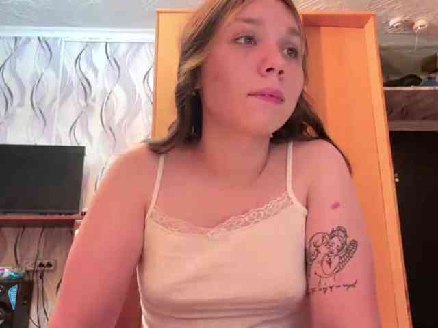 SunshineDice Live Webcam on BongaCams