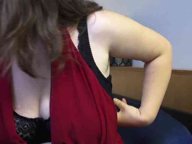 JasmineWhite webcam