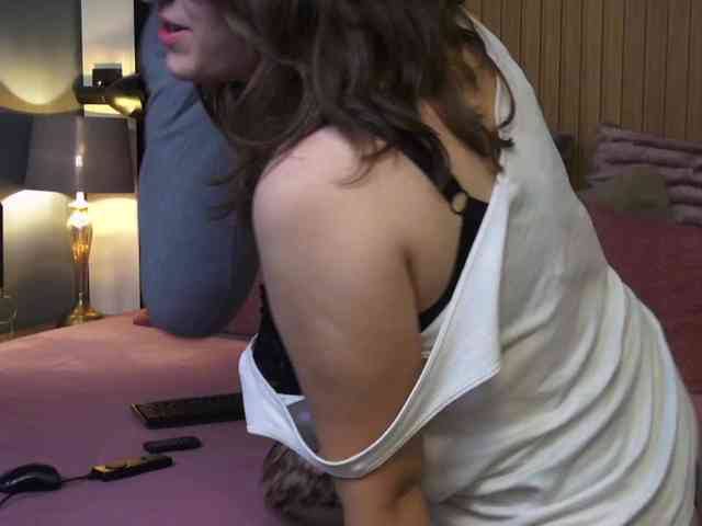 JasmineWhite webcam