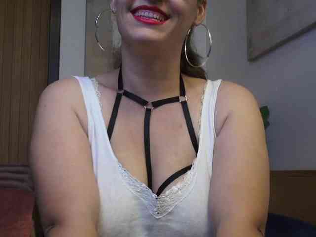 JasmineWhite webcam
