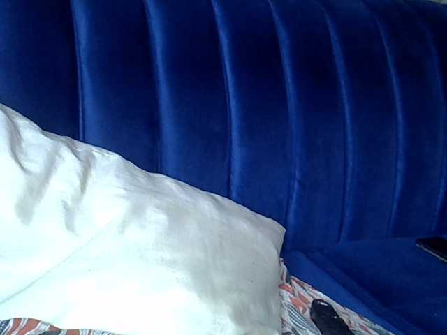 Sexxyylips live cam on BongaCams