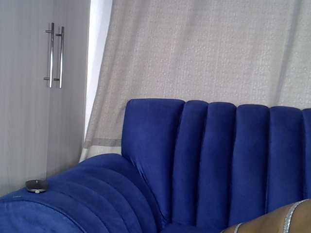 Sexxyylips live cam on BongaCams