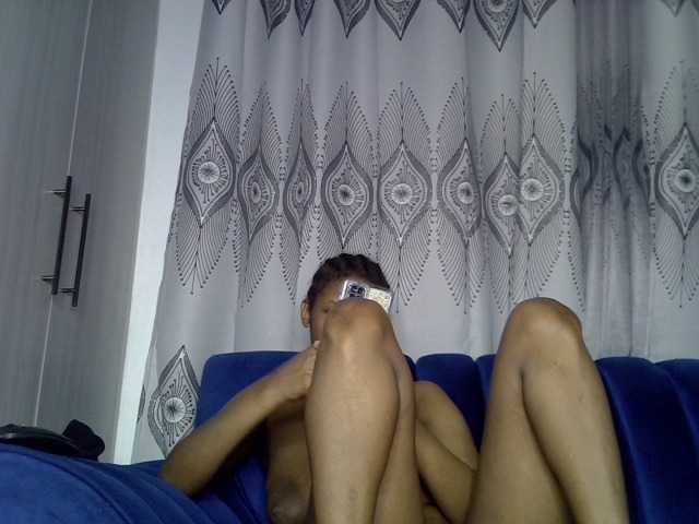 Sexxyylips live cam on BongaCams