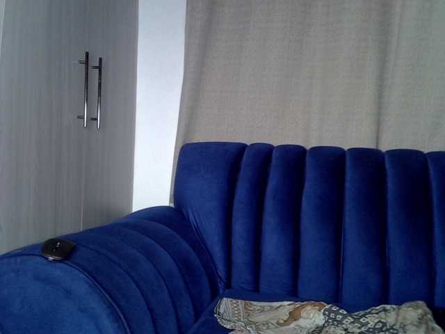 Sexxyylips live cam on BongaCams