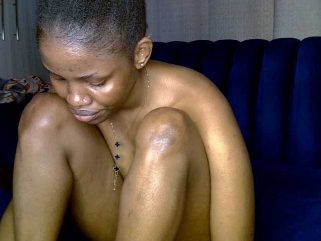 Sexxyylips live cam on BongaCams