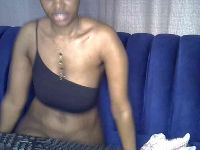 Sexxyylips Live Webcam on BongaCams