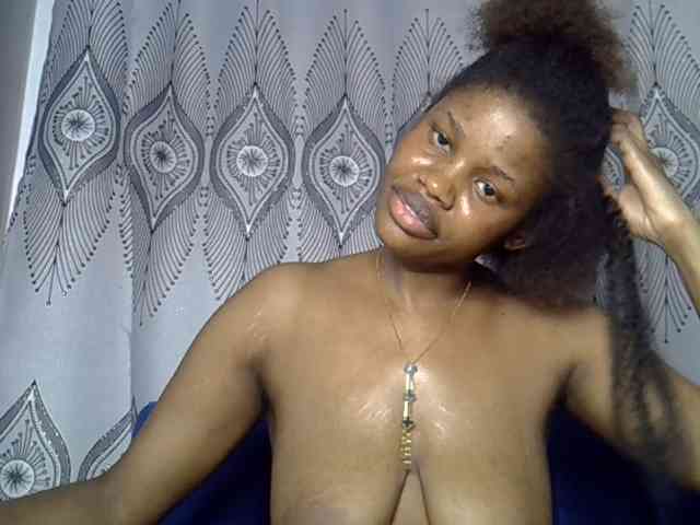 Sexxyylips webcam
