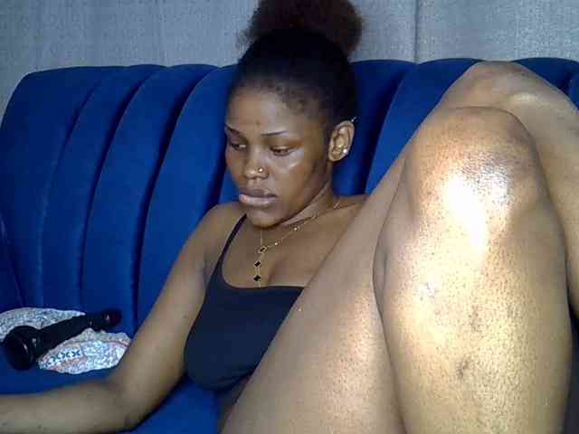 Model: Sexxyylips