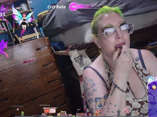 CurvySiren live webcam show