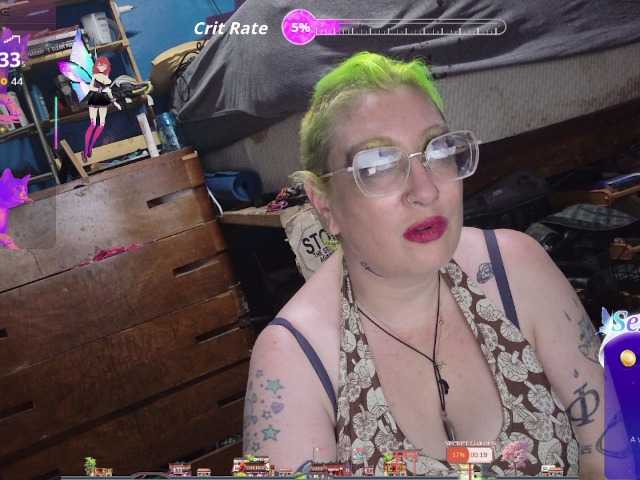 CurvySiren live webcam show
