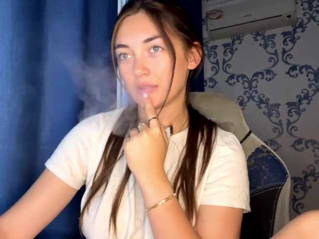 DelphaDiop live cam on BongaCams