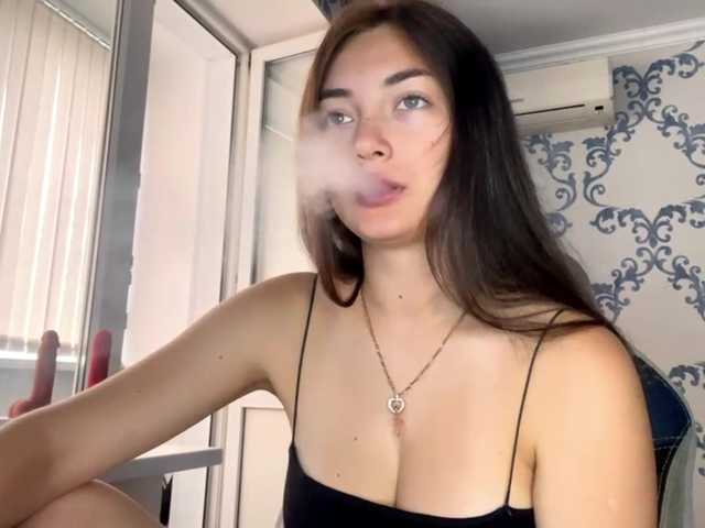 DelphaDiop live cam on BongaCams