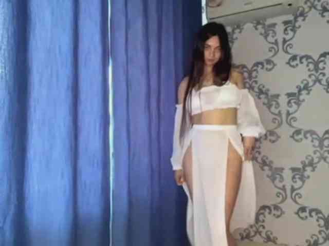 DelphaDiop Sex Cam Show