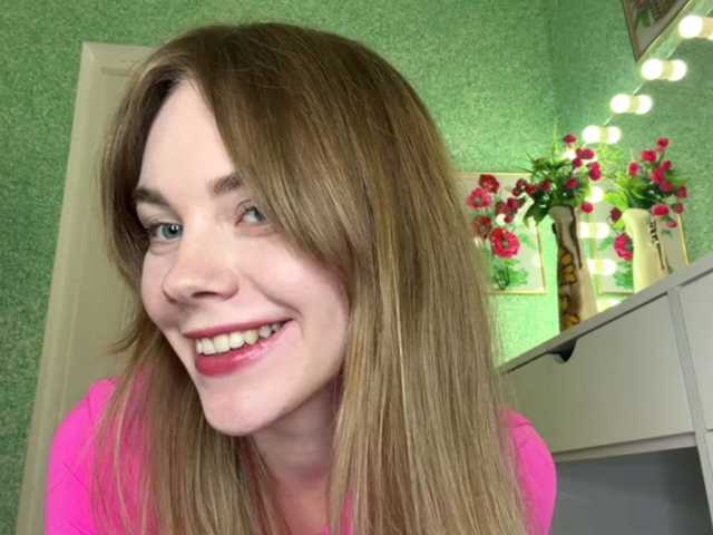 SunStrike live cam on BongaCams