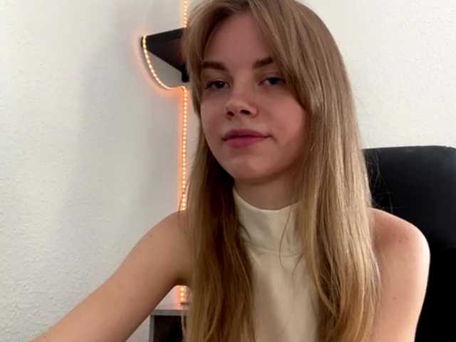 SunStrike live cam on BongaCams