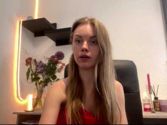 SunStrike live cam on BongaCams