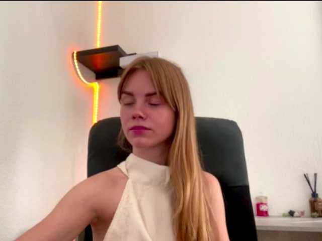 SunStrike live cam on BongaCams