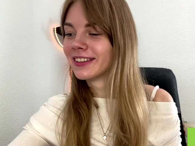 SunStrike live cam on BongaCams