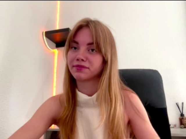 SunStrike live cam on BongaCams