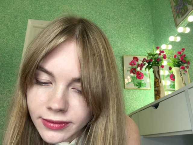 SunStrike live cam on BongaCams