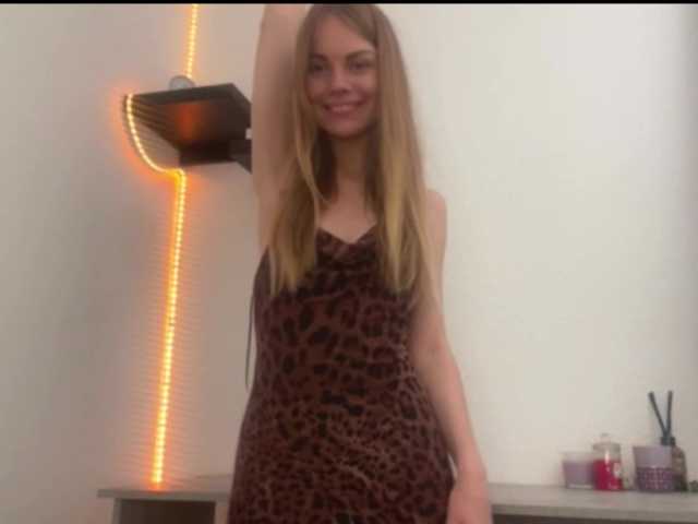 SunStrike live cam on BongaCams