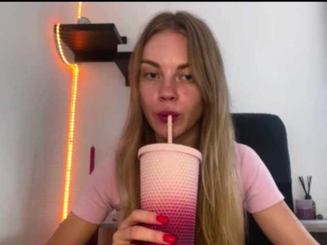 SunStrike live cam on BongaCams