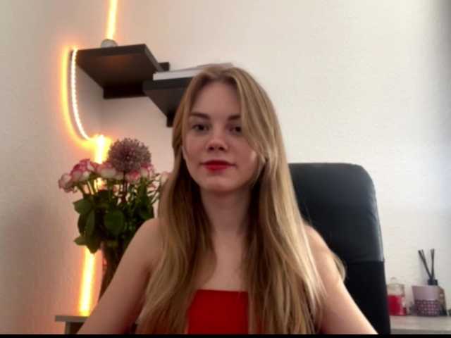 SunStrike live cam on BongaCams