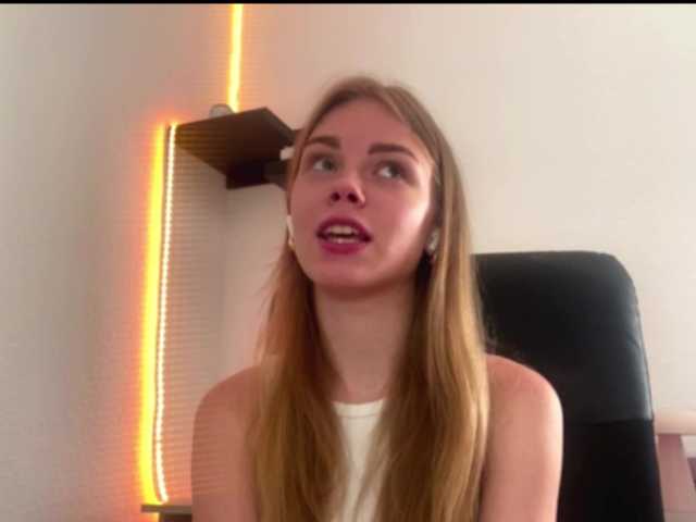 SunStrike live cam on BongaCams