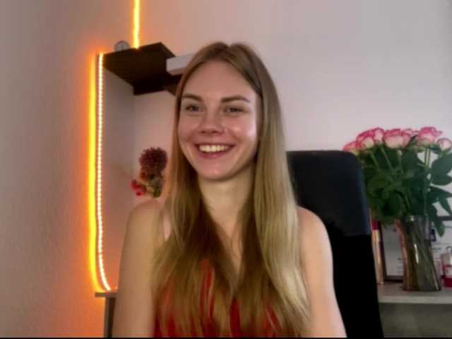 SunStrike live cam on BongaCams