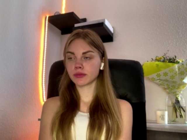 SunStrike live cam on BongaCams