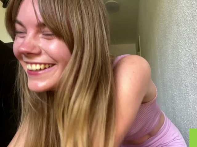SunStrike live cam on BongaCams