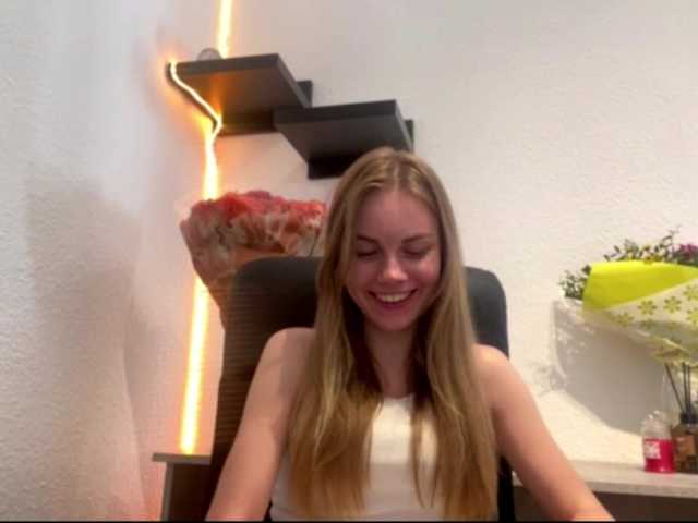 SunStrike live cam on BongaCams